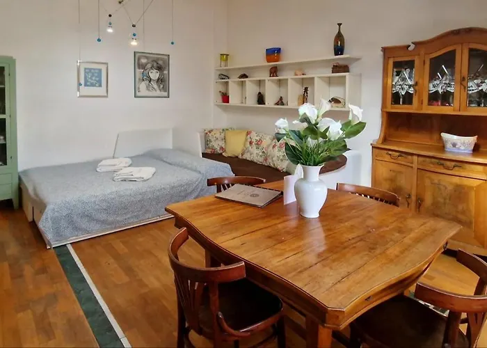 Foscolo Steps To The Sea *